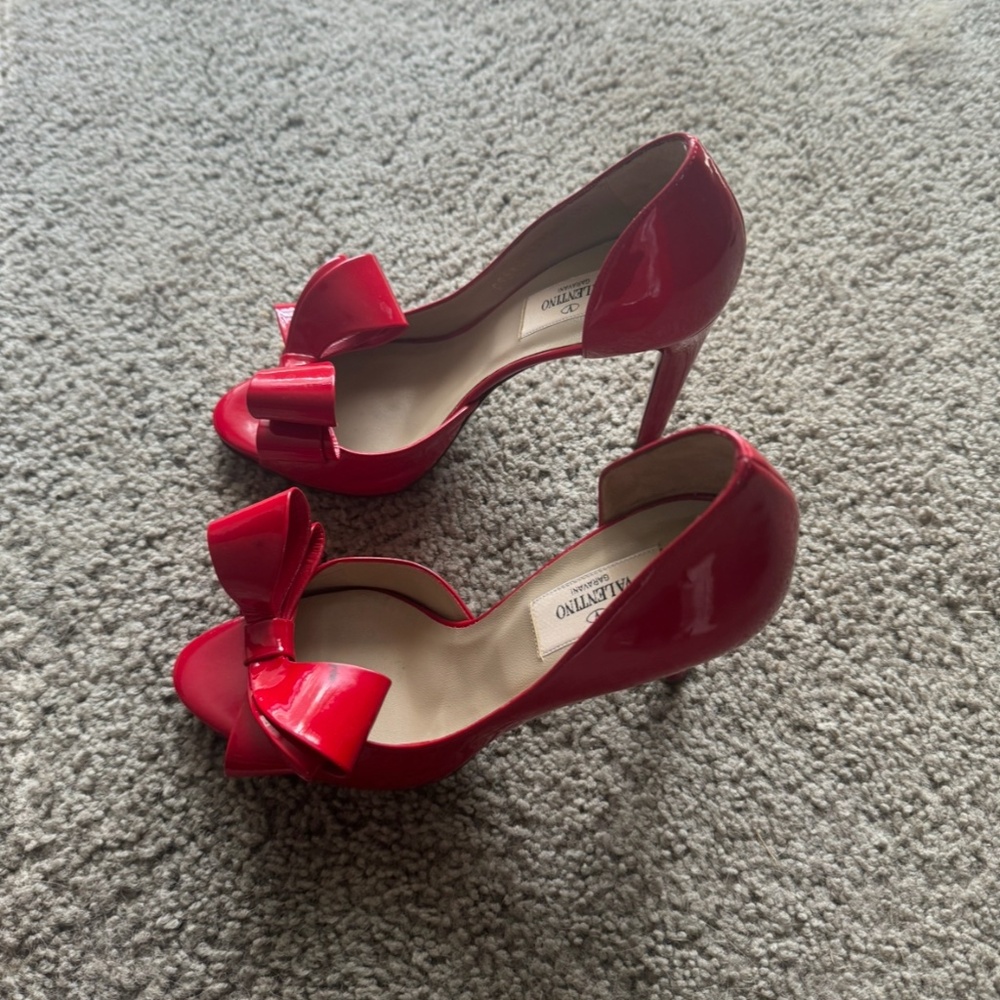 Valentino Peep Toe d’orsay Bow Heels
